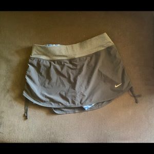 EUC Nike Women’s Running Skirt